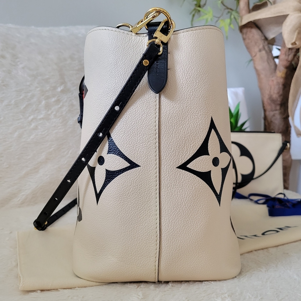 💕LIMITED Edition Louis Vuitton Neo Crafty Giant Noe Ivory Creme Black Empreinte - Picture 7 of 16